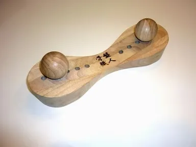 人体を考えた形状が特徴