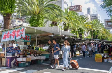 日曜市の様子 1