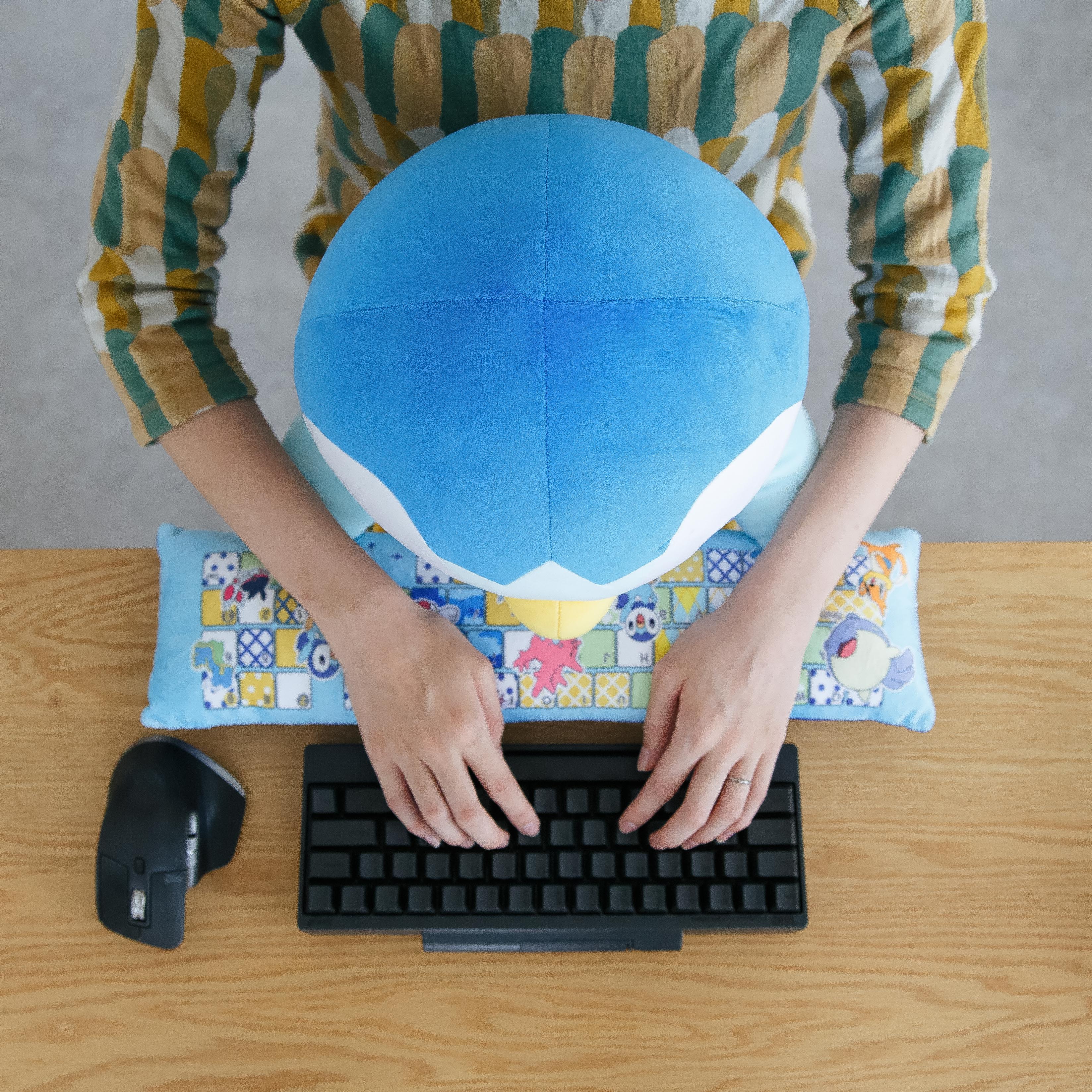 あのペンギンポケモン「ポッチャマ」が PCクッションになって