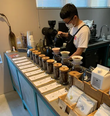 カフェでの台湾コーヒー提供の様子