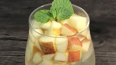 超お勧め！角切りリンゴのカクテル