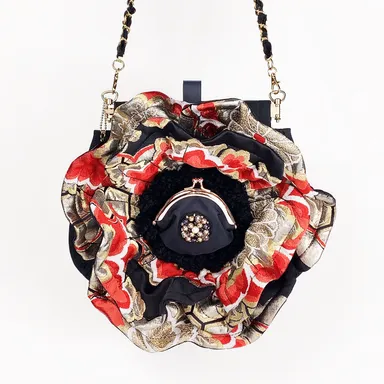 花びらはワイヤー入りで自由自在