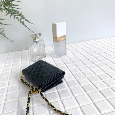 チェーンをつけてミニバッグ風に