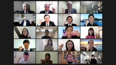 昨年開催の第1回スピーチコンテストでの記念撮影