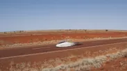 オーストラリア大陸を縦断するソーラーカー