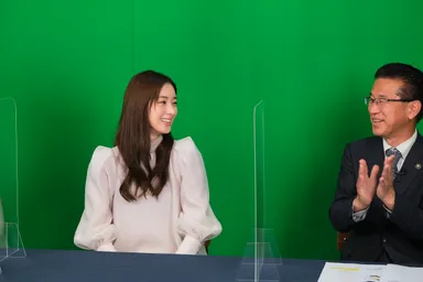 サプライズに宮本さんも大喜び