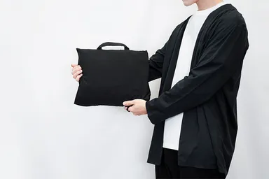 ▲夏などオフシーズンで使わない時も小さくたためるポケッタブル仕様