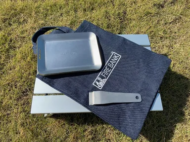 アウトドア向けとしては珍しい極厚ステンレス鉄板