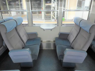 旧塗色6000系6003号編成車内　イメージ