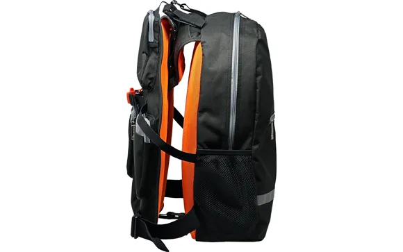 水に負けない【水に浮く防災セット SHELTER LIFE JACKET】を10月