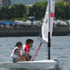 一般社団法人湘南海洋教育スポーツ振興協会のロゴ