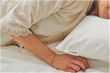 睡眠イメージスズランドレス2