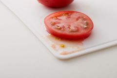 溝付きで水分こぼれない