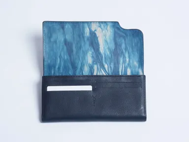 spin〈福山レザー藍染〉長財布