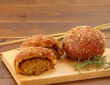 黒豚甘口カレーパン