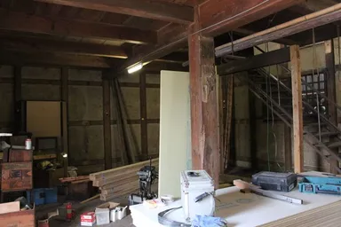 改装中の蔵(内観)2