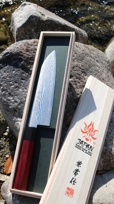 清流のほとりにて