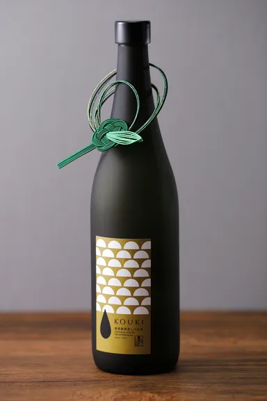 水引をかけた八女茶ボトリングティー