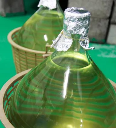 斗瓶に入った酒