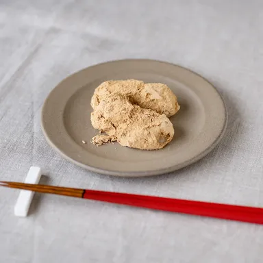 黒ごまきな粉餅