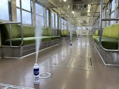 電車内抗ウイルス・抗菌化コート施行　イメージ