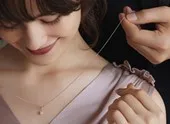 婚約ネックレス