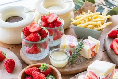 産直！完熟いちご30分食べ放題