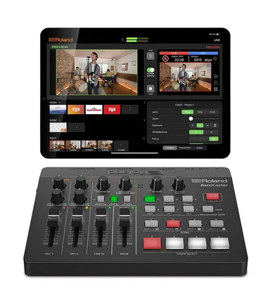 『AeroCaster LIVE』画面イメージ(上)と『VRC-01』