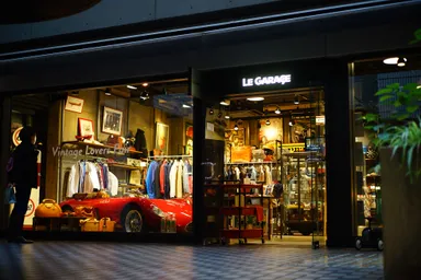 LE GARAGE