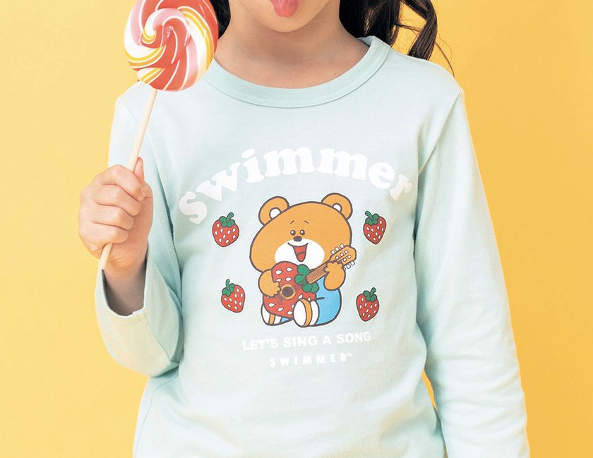 ベルメゾン
懐かしくて可愛いデザインにママもときめく

人気雑貨ブランド「SWIMMER」とコラボした
子ども服が新登場

1月11日より販売開始