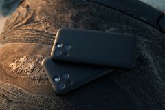 MYNUS iPhone 13／13 mini CASE