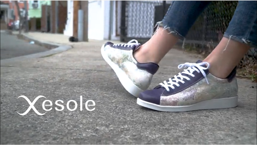 超歓迎された】 ふるさと納税 着物スニーカー Xesole〜KIMONO sneaker from TOKYO サイズ 