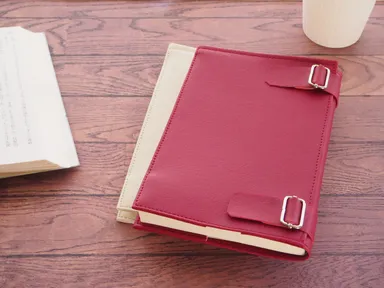 自動しおり搭載ブックカバー1