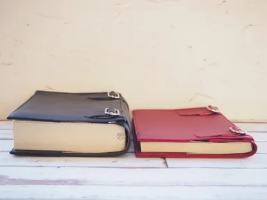 様々な厚さの書籍対応