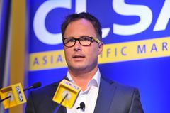 著者マイケル・W・コベル(1)