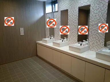 トイレの個室や洗面台に