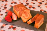 とちおとめ苺のパウンドケーキ「恋吹雪デ・フレーズ」画像1