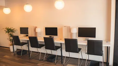 アンドフォート店内