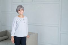 グレイヘアTGHフロント