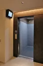 エレベーター内「モニター」