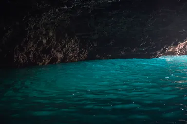 雄大な自然と悠久の歴史を持つ渡島半島を探索