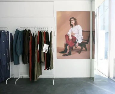 POPUP image PHOTO　04