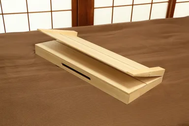 折り畳み式傾斜すのこ