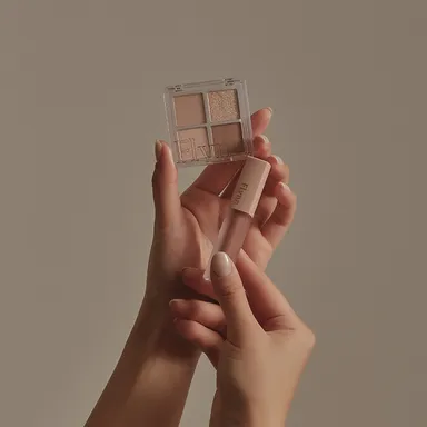 手のひらサイズのミニヌーディーエディション