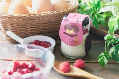 ラズベリーとミルクのプリン