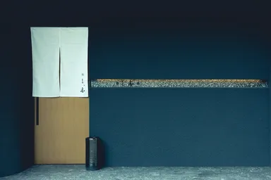 スタイリッシュな入口