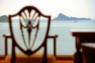 全室から眺められる静寂な海原