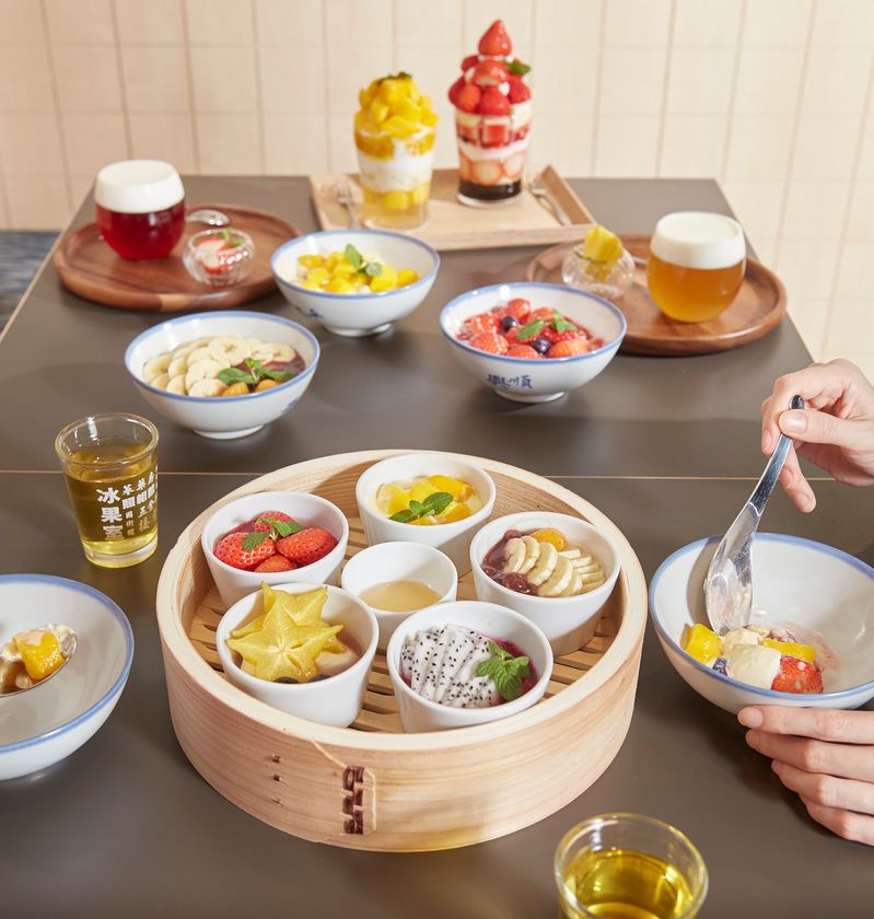 【あべのハルカス近鉄本店】
海外旅行気分を楽しめる食雑貨セレクトショップ「神農生活」の
レストラン「食習」から
台湾スイーツブランド「食習 冰果室」が全国初登場！

