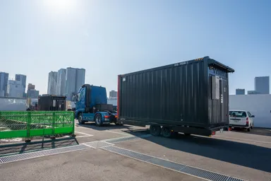 レスキューホテル搬入の様子(東京都中央区)