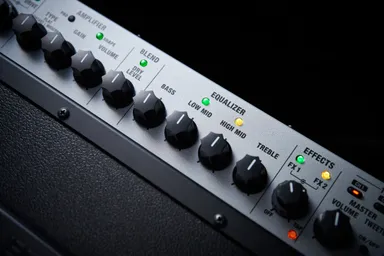 豊富な機能を備えたコントロール・パネル